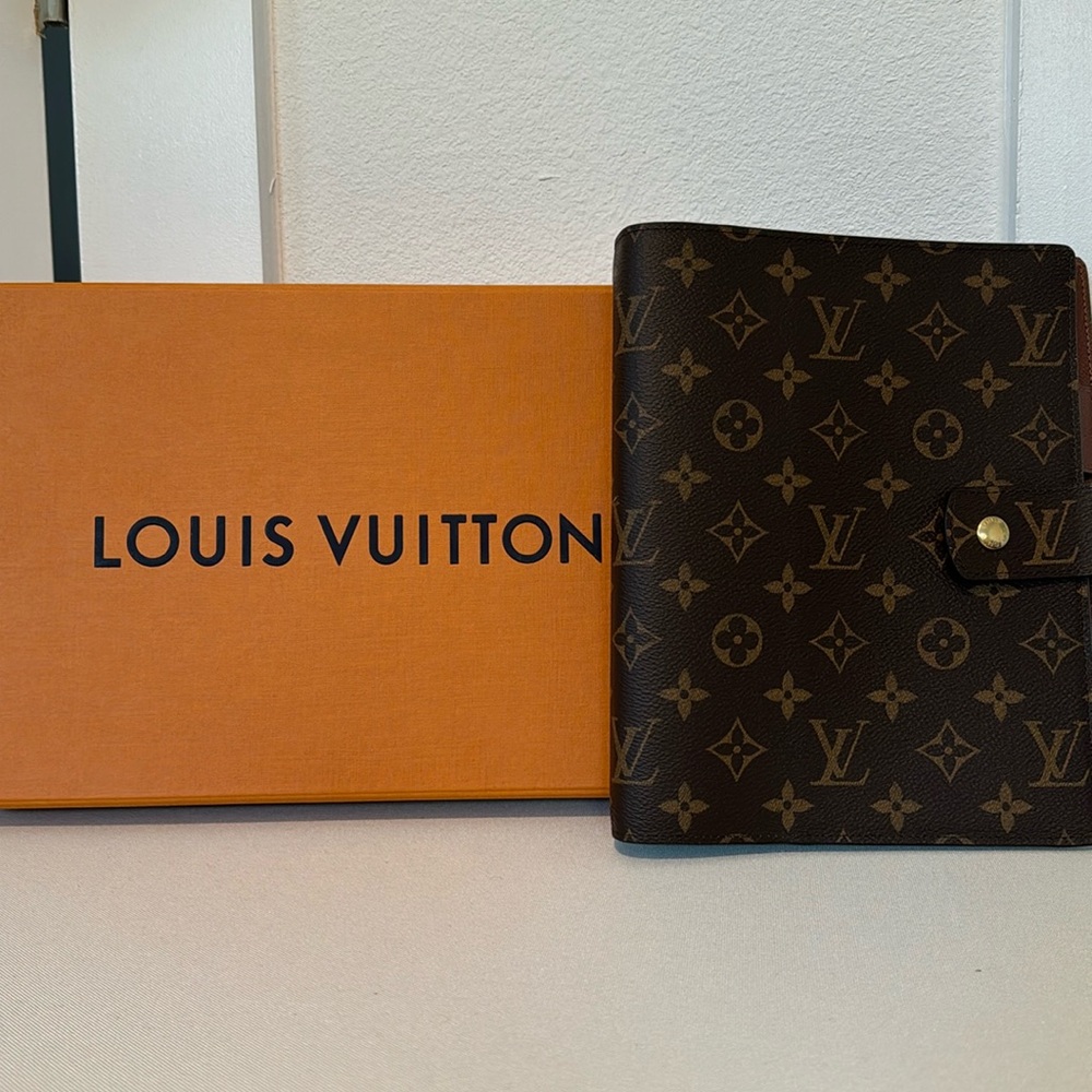 Louis Vuitton Large Ring Agenda Cover